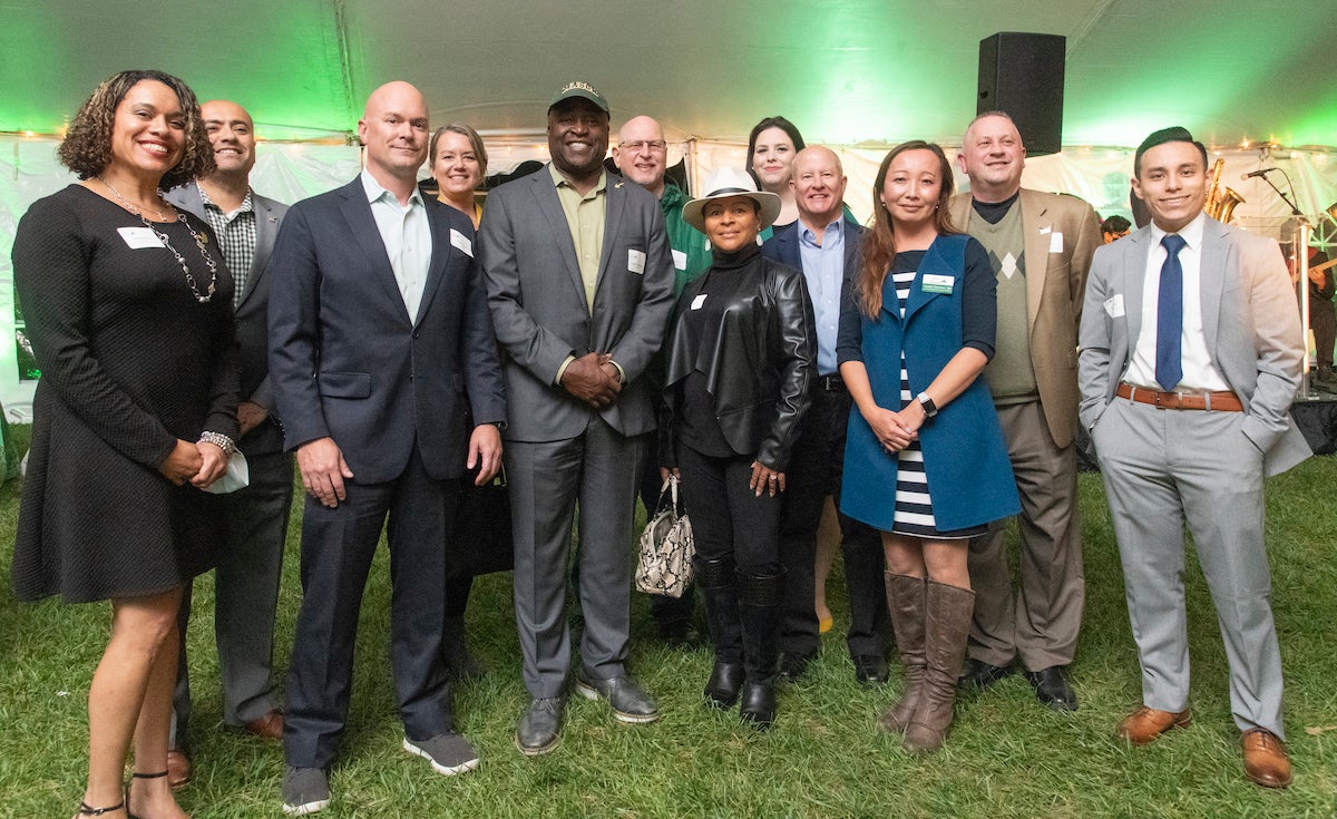 President Washington with alumni leaders