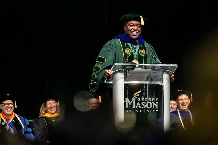 Mason President Gregory Washington at 2023 New Student Convocation