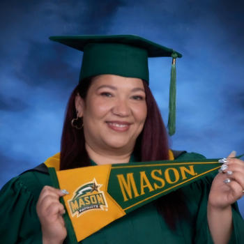 headshot of Candy Medina BSN'25